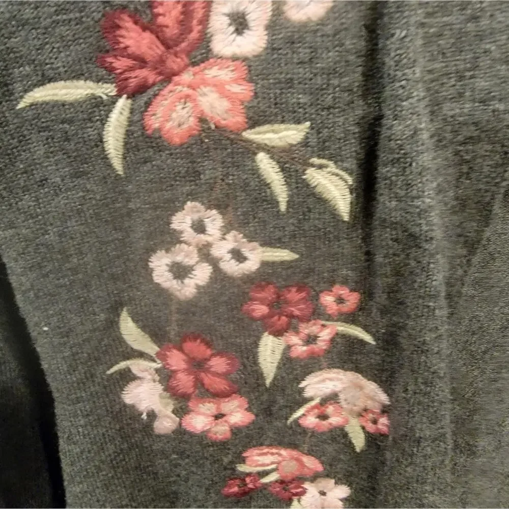 Woman's Karen Scott Flower Grey Cardigan Large Petite - Picture 5 of 10